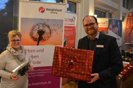 Impressionen von der Weihnachtsbörse, einer Aktion von Freiwilligenzentrum und Evangelischem Dekanat Wiesbaden.