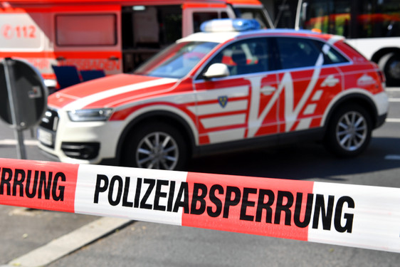 Schüsse in Wiesbaden: Zwei Tote nach Familienstreit. Polizei im Großeinsatz.
