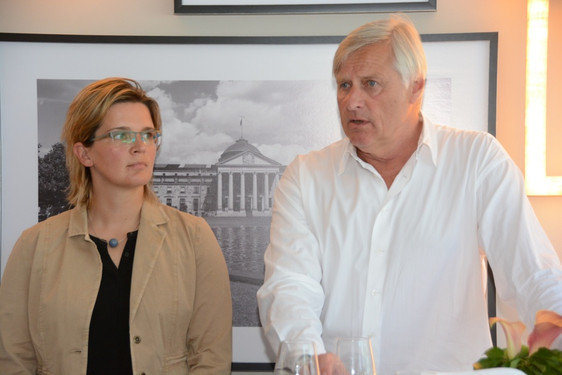 VCW-Geschäftsführerin Nicole Fetting, IFM-Vorstandsvorsitzender Volker de