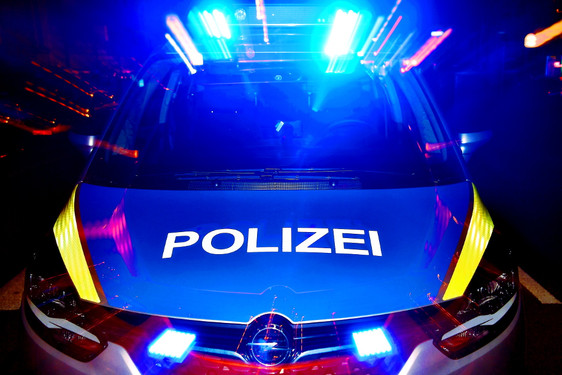 Kompletträder von Mercedes in Wiesbaden-Bierstadt abgeschraubt und gestohlen.