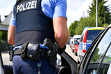Polizei deckt zahlreiche Verstöße und Straftaten bei Verkehrskontrolle am Montag in Wiesbaden auf.