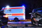 Eine Autofahrerin bog am Montagabend in Wiesbaden verbotswidrig ab. Es kam zu einem Unfall mit einem weiteren Pkw. Drei Personen wurde dabei verletzt.