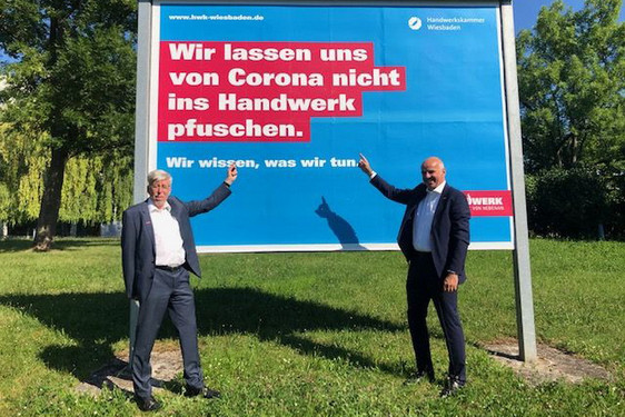 Kammerpräsident Stefan Füll (re.) und Hauptgeschäftsführer Bernhard Mundschenk berichteten dem Parlament des Handwerks über die konjunkturellen Auswirkungen der Corona-Krise.