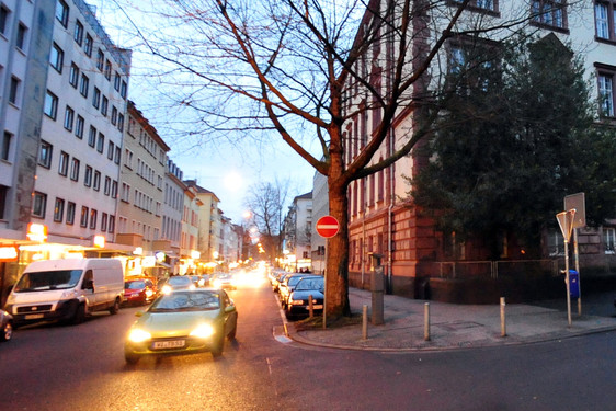 Bis Weihnachten will die Stadt die   Markierungs- und Beschilderungsarbeiten für die Umgestaltung der Moritzstraße vornehmen.