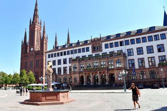 Mehrere Ausschüsse tagen im Wiesbadener Rathaus