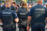 Gemeinsame Kontrollen von Landespolizei und Stadtpolizei im Rahmen des Konzeptes  "Sicheres Wiesbaden" an diesem September-Wochenende.
