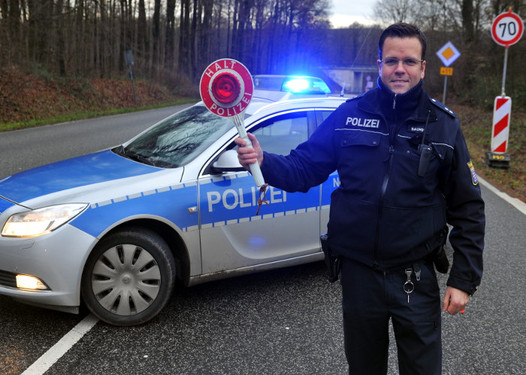 Verkehrskontrolle der Polizei in Wiesbaden - mehrere Fahrzeugführer alkoholisiert
