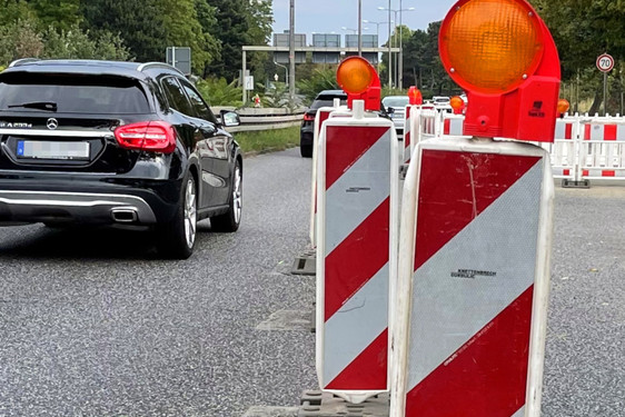 Bauarbeiten A66/B263 - Anschlussstelle Wi-Mainzer Straße: Fahrbahneinengung der Bundesstraße 263 im April und Mai. Eine Fahrspurt wird gesperrt.