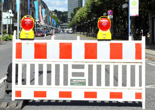 Einige Straße während des Stadtfestes am letzten September-Wochenende in der Wiesbadener Innenstadt gesperrt.