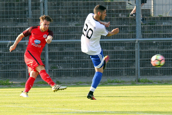 SV Wehen Wiesbaden kassiert Niederlage gegen Südwest Regionalligisten Walldorf