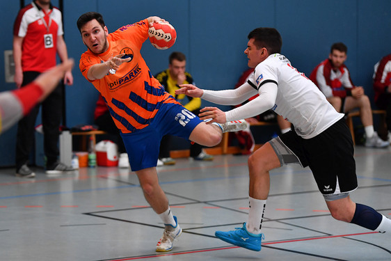 Handball: TV Breckenheim besiegt den TuS Holzheim in einem packenden Spiel.