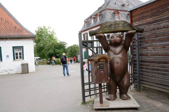 Die Fasanerie Wiesbaden ist seit dem 11. Mai wieder geöffnet - unter Bedingungen.
