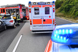 Zu einem Unfall auf der A3 bei Wiesbaden-Medenbach kam es am Sonntagmittag mit drei Fahrzeugen. Dabei wurden fünf Personen verletzte. Zahlreiche Rettungskräfte waren im Einsatz.