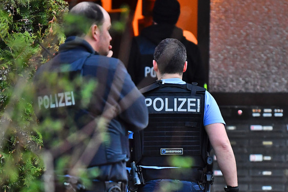 Auch in Hessen hat die Polizei die Wohnungen von Verfasser:innen von Hasspostings durchsucht