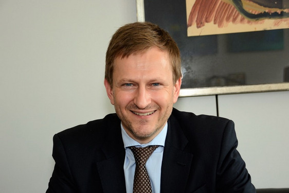 Der Kandidat für das Amt des Wiesbadener Bürgermeisters, Dr. Oliver Franz