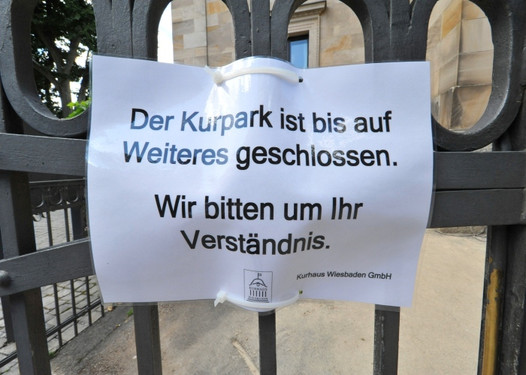 Kurpark Wiesbaden nach Unwetterschäden weiterhin geschlossen