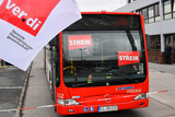 Warnstreiks im Nahverkehr am Freitag: Busse in Wiesbaden stehen still.