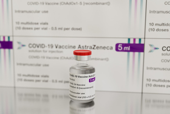 Ü-60-Jährige können sich ab sofort für die Impfung mit Astrazeneca registrieren.