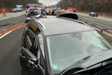 Verkehrsunfall: Massen-Crash am Freitagmittag auf der A3 bei Wiesbaden-Medenbach. Zahnreiche Rettungskräfte waren im Einsatz.
