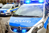 Die Polizei kontrollierte am Donnerstag verstärkt in Wiesbaden. Bei den Maßnahmen wurden verschiedene Schwerpunkten überprüft. Dabei mussten die Beamtinnen und Beamten mehrere  Straftaten und Ordnungswidrigkeiten feststellen.