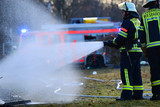 Eine Großraummülltonne brannte am Mittwochmorgen in Wiesbaden-Bierstadt. Die alarmierte Feuerwehr lösche die Flammen.
