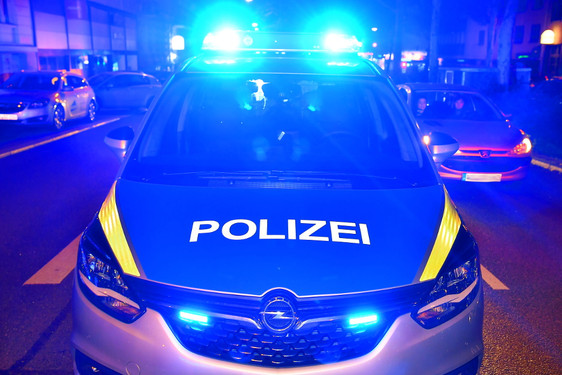 Mehrere Autos mit voller Absicht in der Nacht von Donnerstag auf Freitag in Wiesbaden-Dotzheim beschädigt.