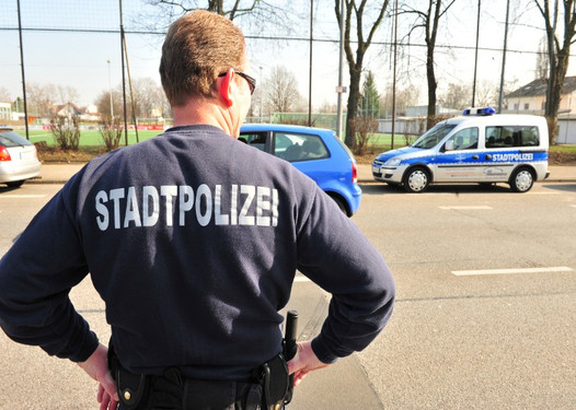 Wiesbadener Stadtpolizei greift bei Koranverteilung durch