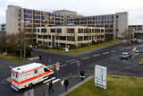 Die Krankenhäuser in Wiesbaden sind im Moment alle überlastet. Bitte wenden Sie sich möglichst an die Bereitschaftsdienste der niedergelassenen Ärzte oder den kassenärztlichen Bereitschaftsdienst.