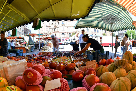 An vier Tagen im Oktober, muss der Wochenmarkt vom Dernschen Gelände weichen.