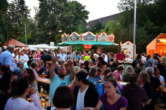 Sommerparty am Wäschbachstrand in Erbenheim
