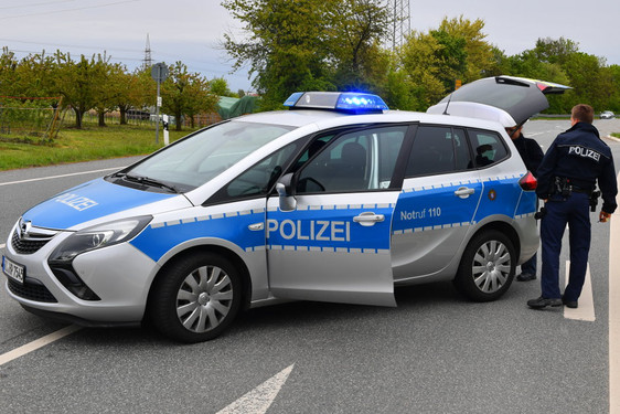 Zeugen der Widerstandshandlung gegen Polizisten in der Daimlerstraße in Wiesbaden am Freitagabend (29. Mai) gesucht.