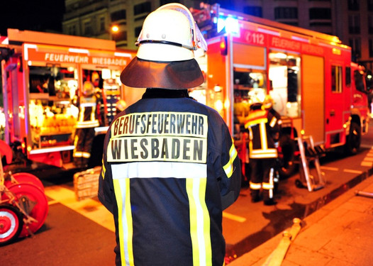 Brandstifter zünden zwei Mülltonnen in Mainz-Kastel an
