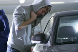 Zahlreiche geparkte Autos am vergangenen Wochenende in aufgebrochen und Wertsachen aus gestohlen.