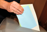 Die Stadt Wiesbaden sucht Wahlhelferinnen und Wahlhelfer für die Kommunalwahlen im März.
