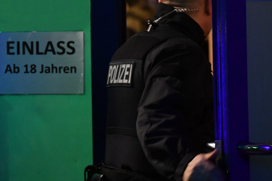Illegale Prostitution in Mainz-Kastel. Ordnungsamt Wiesbaden schließt den Betrieb.