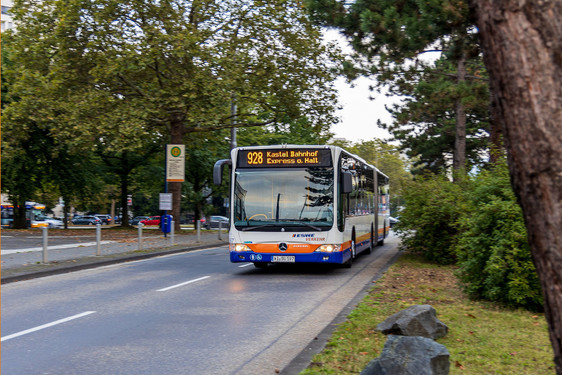 Die Expressbuslinie 928 bleibt bis Dezember erhalten.