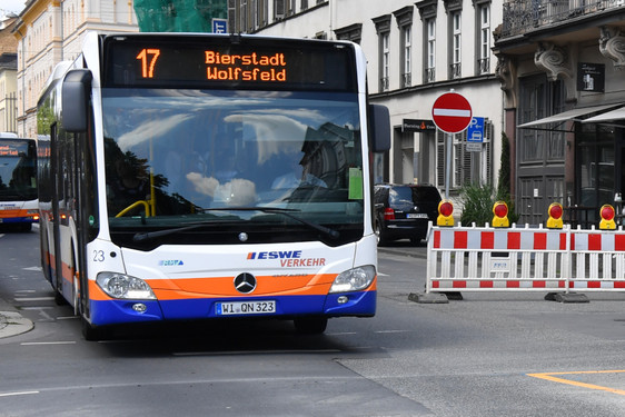 Busumleitungen wegen des Ikano Bank City Marathons 2022 am Samstag und Sonntag in Wiesbaden.
