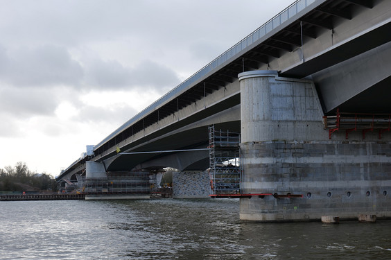 Das Bauwerk der Schiersteiner Brücke wird turnusmäßig überprüft