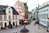 Sitzung des Gestaltungs- und Denkmalbeirat Wiesbaden: Restaurierung des Wandgemäldes "Rote Blasen“ in der Marktstraße ist gespalten und Spielregeln für eine nachhaltigere Stadtentwicklungwurden  aufgestellt.