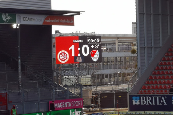 SV Wehen Wiesbaden empfing am Samstag Türkgücü München in der BRITA Arena