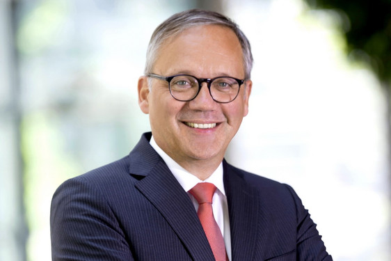 Ralf Schodlok, Vorstandsvorsitzender der ESWE Versorgungs AG in den Vorstand  der LDEW Hessen/Rheinland Pfalz wiedergewählt