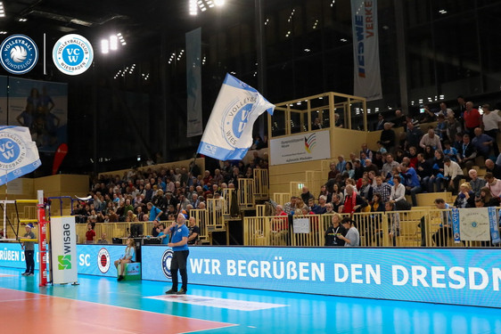 VC Wiesbaden empfängt den Deutschen Meister Dresden zum Saisonauftakt