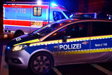 Eine 23-jährige Frau wurde in der Nacht zum Mittwoch in einer Diskothek in der Peter-Sander-Straße in Mainz-Kastel durch einen geworfenen Gegenstand verletzt.
