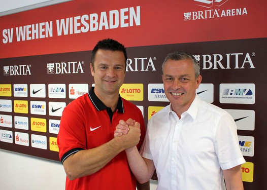 Freuen sich auf die Zusammenarbeit : Thomas Kupper (l.) und Sportdirektor Christian Hock.