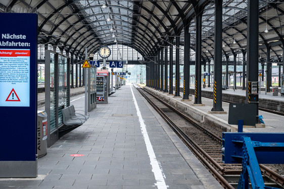 Ab Mittwoch fahren wieder Züge von und nach Wiesbaden