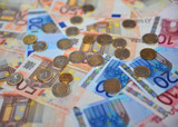 Zum ersten Mal ist in Deutschland in einem Quartal die öffentliche Verschuldung über 2,2 Billionen Euro gestiegen.