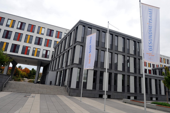 Wiesbaden erhält 8,5 Millionen Euro aus dem so genannten Pakt für den Öffentlichen Gesundheitsdienst. Damit soll das Gesundheitsamt modernisiert werden.