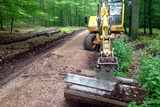 Wegen Sanierung des Graf-Hülsen-Weges im Wiesbadener Wald, ist dieser im Juli gesperrt.