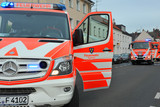 Polizei und Feuerwehr rückten Mittwochnachmittag in die Sonnenberger Straße in Wiesbaden aus. In einem Mehrfamilienhaus wurde ein Brand gemeldet.