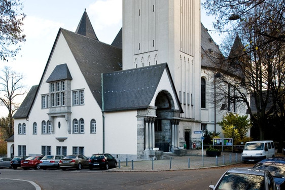 Jugendstilkunst in der Lutherkirche Wiesbaden: Ausstellung in Zusammenarbeit mit der Deutschen Stiftung Denkmalschutz
